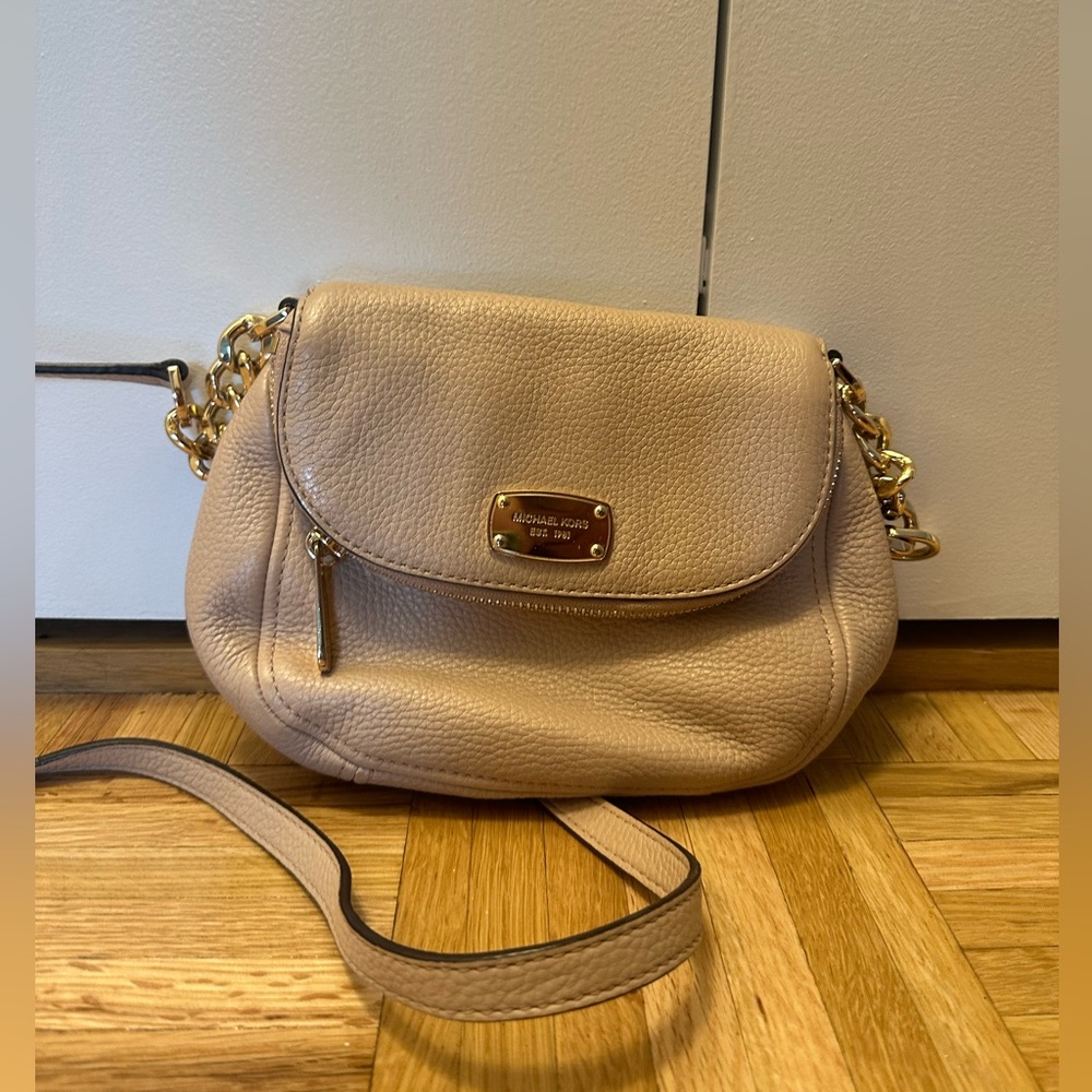 Michael Kors light pink crossbody
